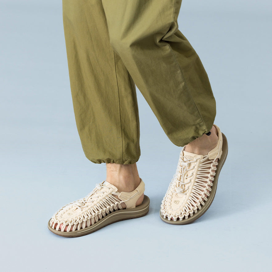 Mens UNEEK Sneaker White CapCornstalk