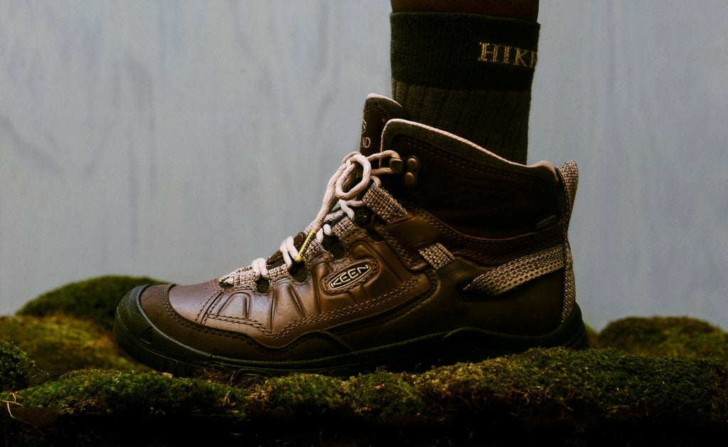 Womens Targhee IV Waterproof Hiking Boot x Hikerkind Dark EarthDark Earth