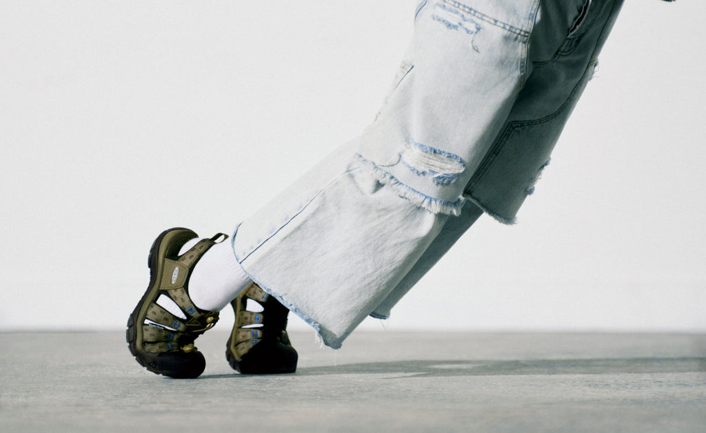 Mens Newport Retro Sandal x Études Studio Etudes Olive