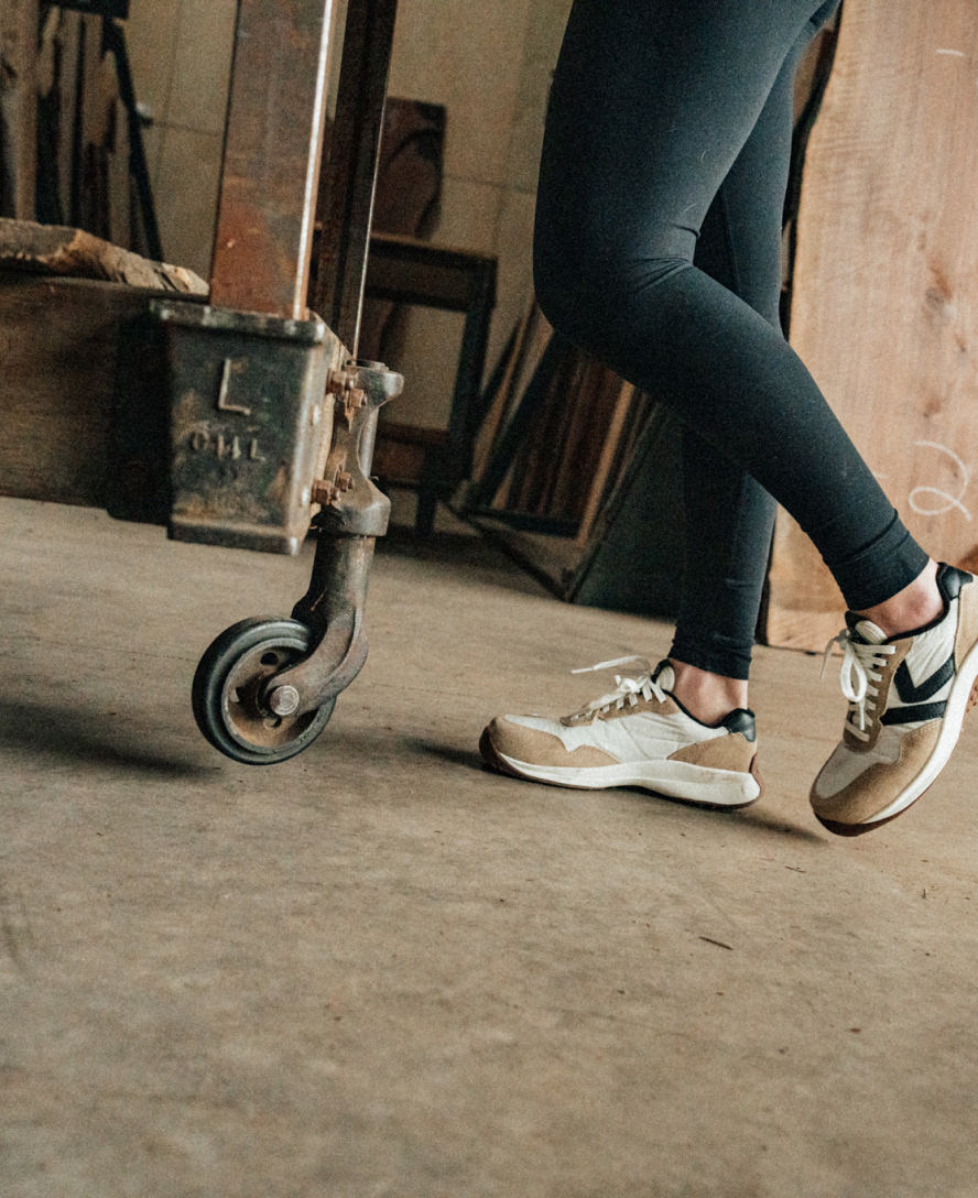 Womens KS86 Utility Work Sneaker Carbon Toe SafariBlack