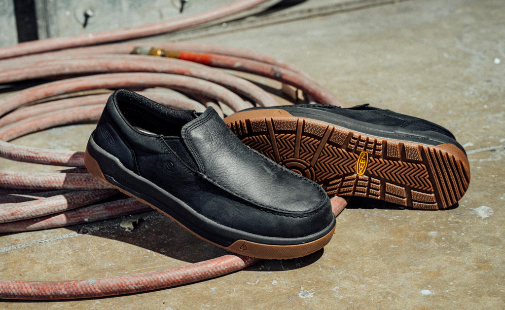 Mens Gibson Slip-On Work Shoe Carbon Toe BlackGum