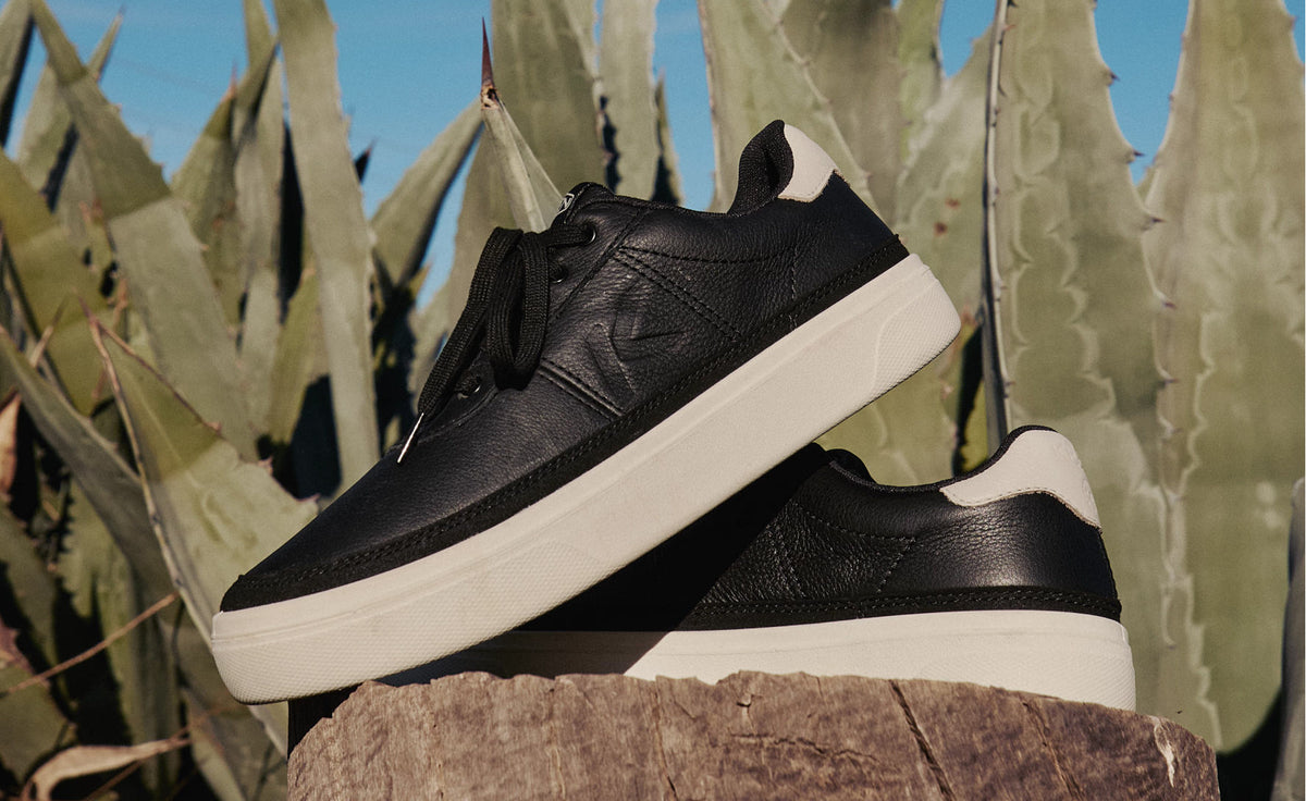 Womens KM4 Leather Sneaker BlackBirch