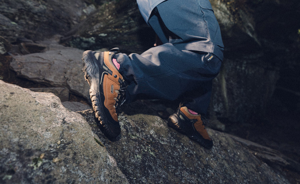 Mens Targhee IV Waterproof Hiking Shoe MagnetBlack